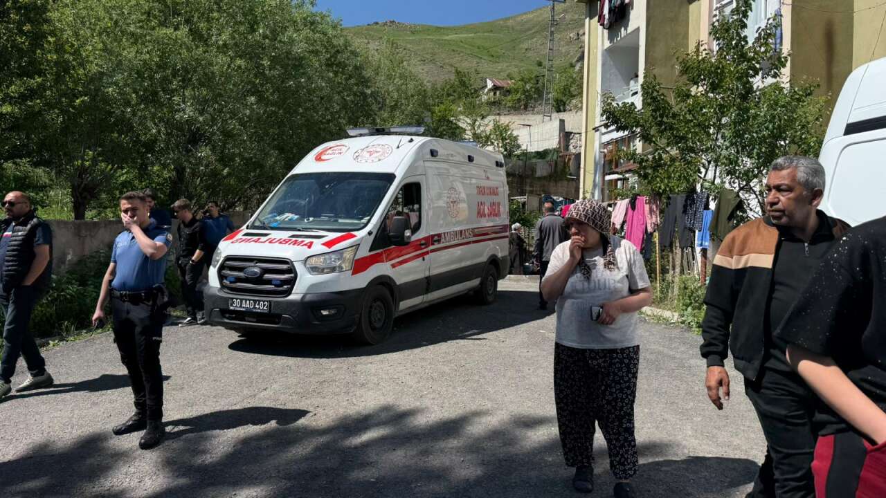Aranan 5 çocuk annesi kadın evinin bodrumunda ölü bulundu! Eşi aranıyor 5